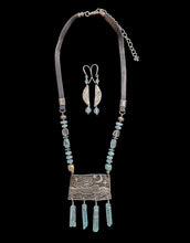 bunny & blue stones set