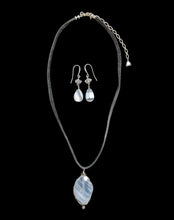 chalcedony set