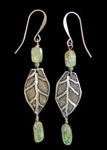green kyanite leaf & vine set