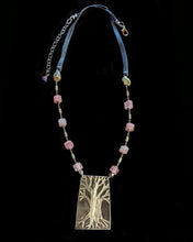 tree & strawberry quartz set