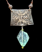 tree &  fluorite & roman glass set