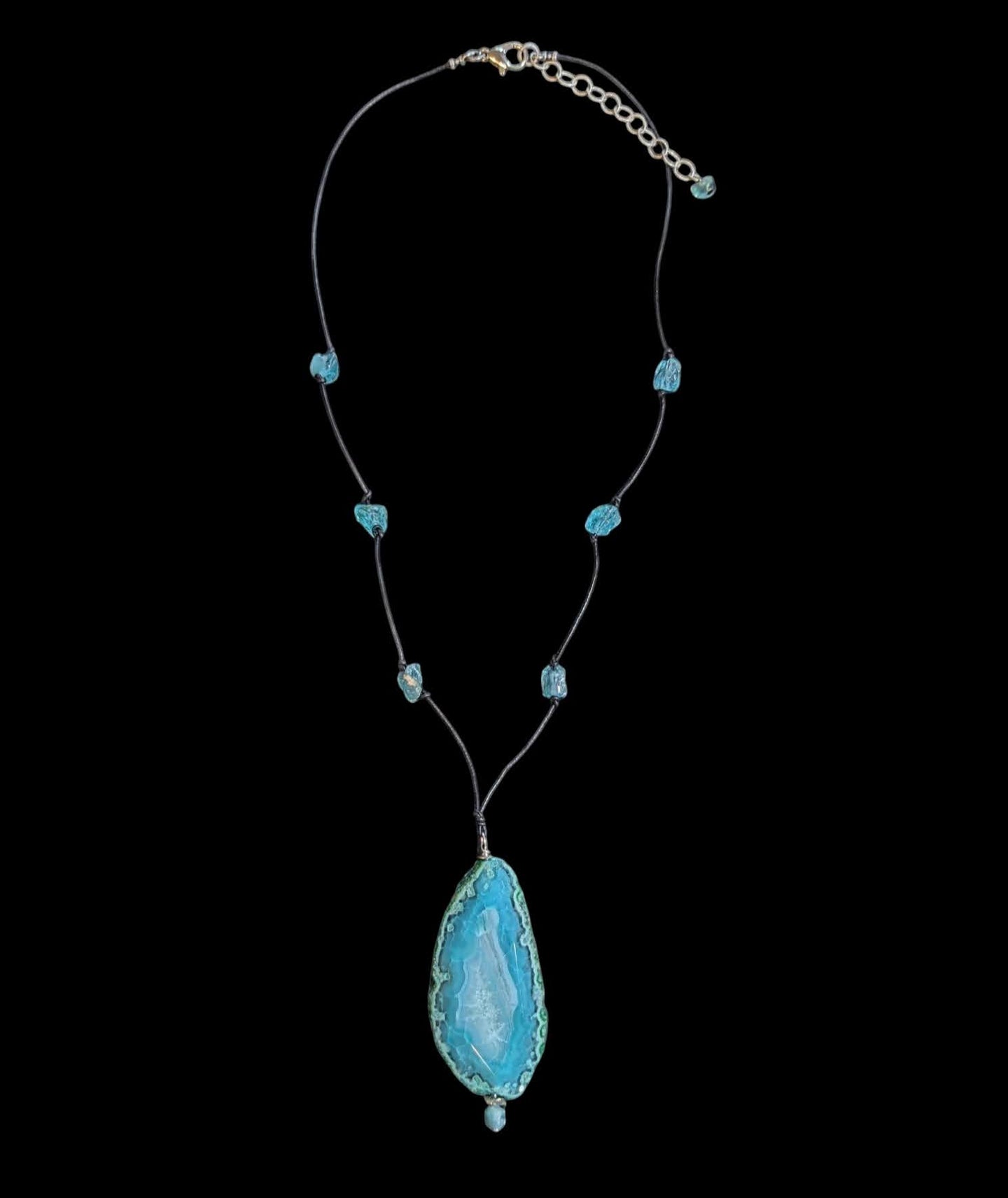 blue agate pendant necklace