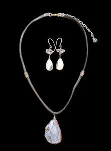 Chalcedony Pendant Set