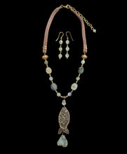 fish & prehnite set