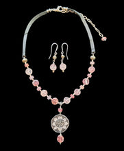 lotus & strawberry quartz set