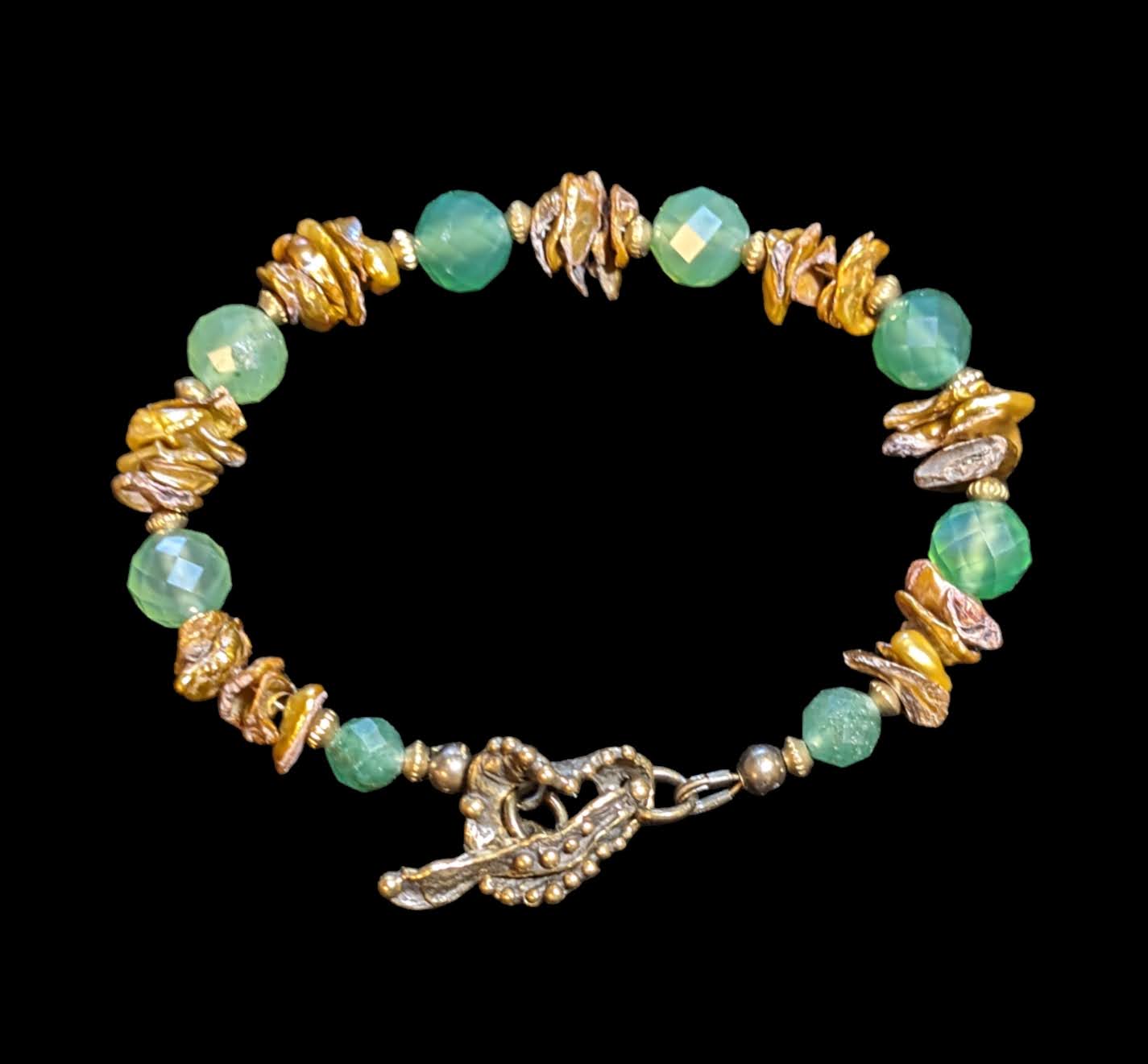 green onyx & pearl bracelet