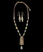pine tree & prehnite set